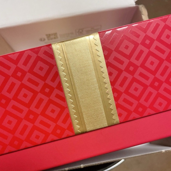 DIOR Lunar New Year Red 2025 - Picture 2 of 3